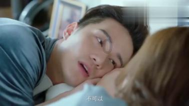 苏菲亚和安伯的休闲装