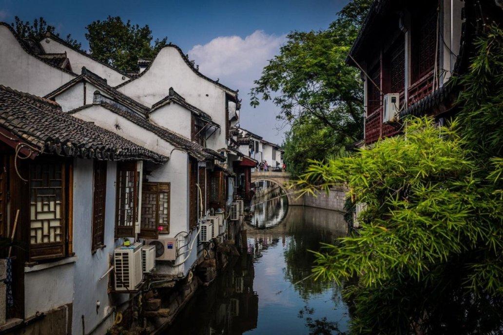 逃出上锁的现代房间6